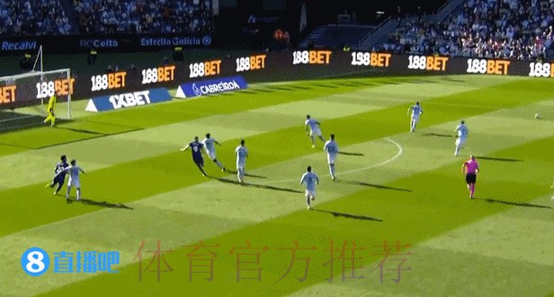 西甲-本泽马三罚点球进两球 皇马2-1获胜12分领跑 西甲-本泽马三罚点球进两球 皇马2-1获胜12分领跑