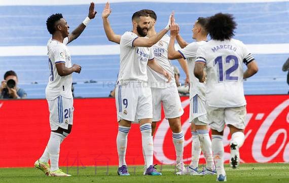 西甲-罗德里戈2球本泽马破门 皇马4-0提前四轮夺冠 西甲-罗德里戈2球本泽马破门 皇马4-0提前四轮夺冠