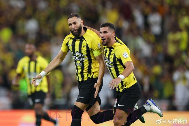 本泽马头球辕门射戟连续7场破门 刷新皇马生涯最佳